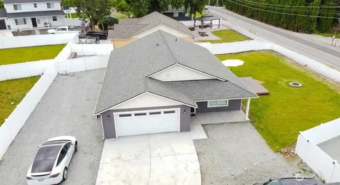 27 Jonagold Lane Manson WA 98831