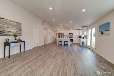 27 Jonagold Lane Manson WA 98831
