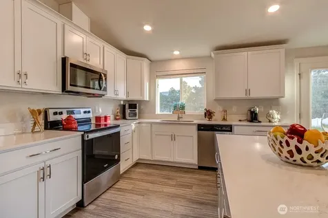 27 Jonagold Lane Manson WA 98831