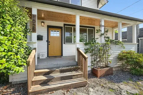 1025 S Donovan Street Seattle WA 98108
