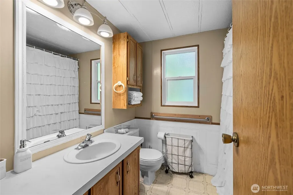 5443 Kinney Road SW Olympia WA 98512