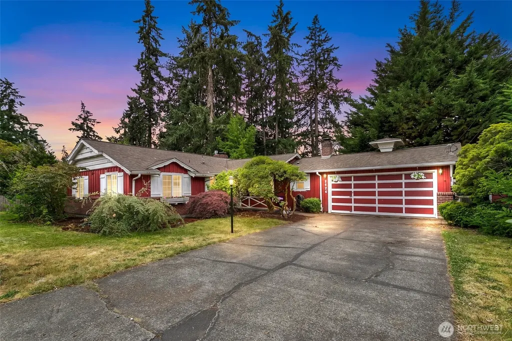 8424 97th Street SW Lakewood WA 98498