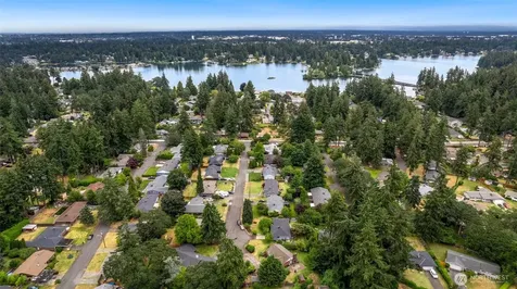 8424 97th Street SW Lakewood WA 98498