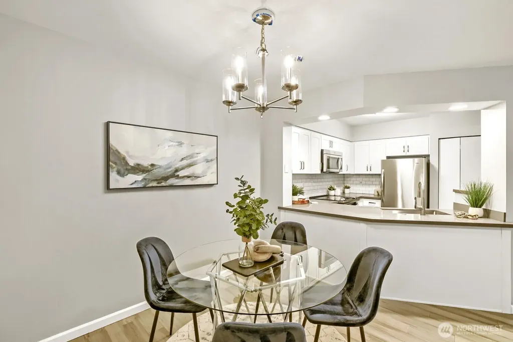 15300 112th Avenue NE Bothell WA 98011