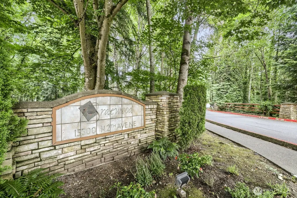 15300 112th Avenue NE Bothell WA 98011