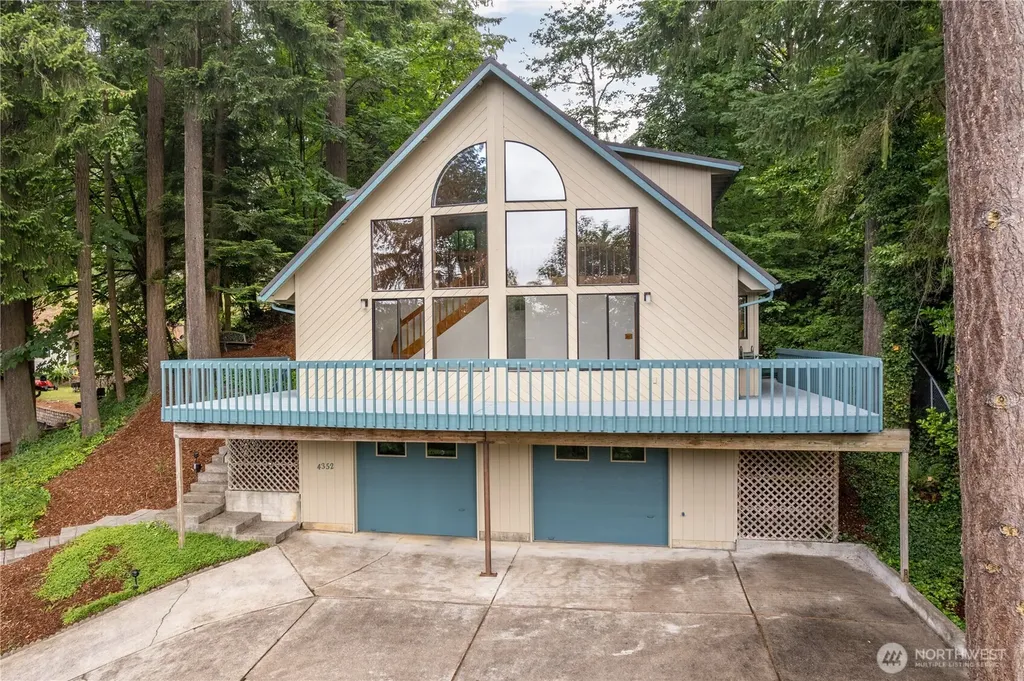 4352 Poplar Way Longview WA 98632