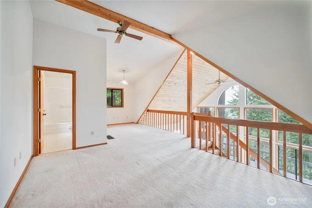 4352 Poplar Way Longview WA 98632
