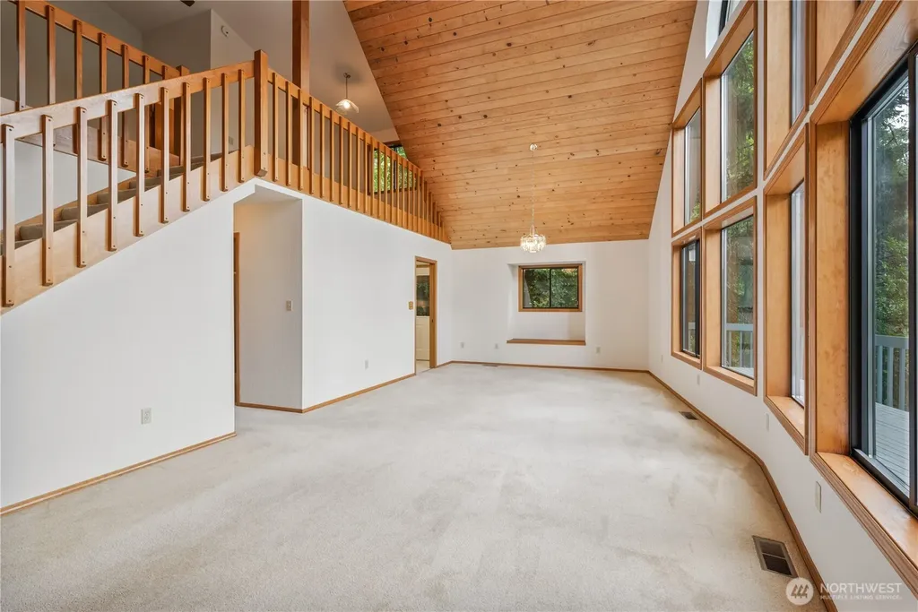 4352 Poplar Way Longview WA 98632