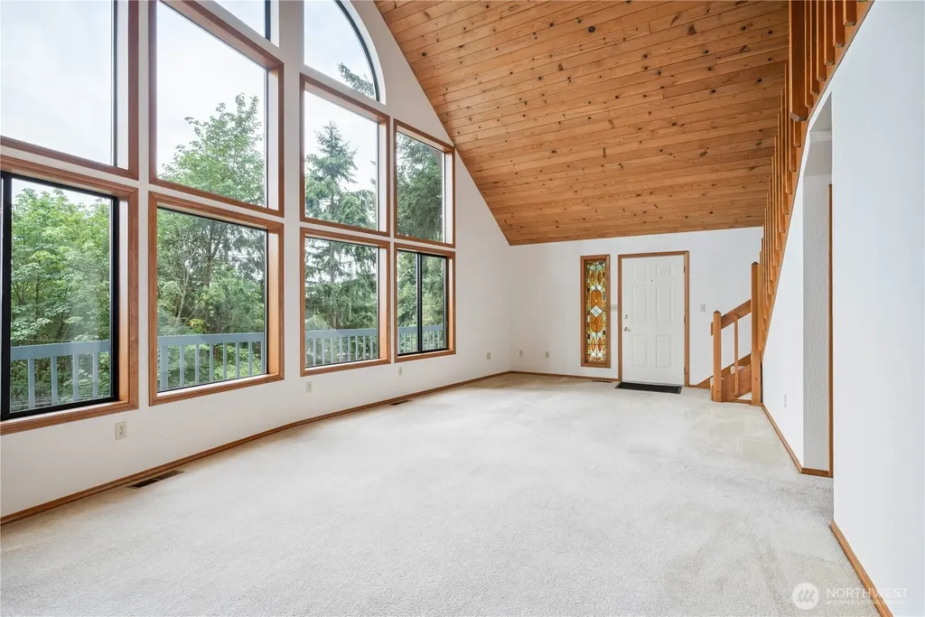 4352 Poplar Way Longview WA 98632