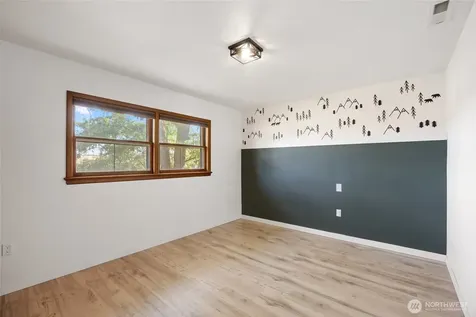 204 E 6th Street Lind WA 99341