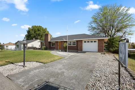 204 E 6th Street Lind WA 99341