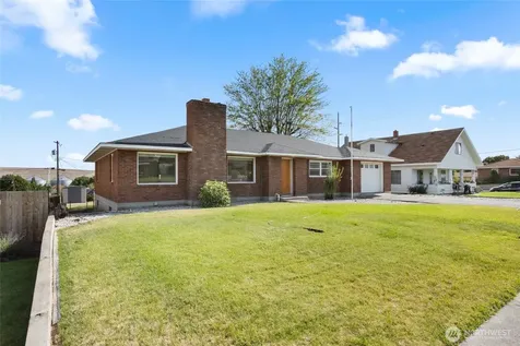 204 E 6th Street Lind WA 99341