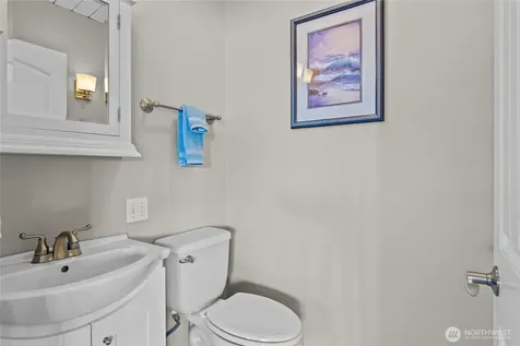 2351 E Mason Lake Drive E Grapeview WA 98546