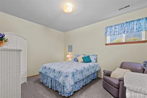 2351 E Mason Lake Drive E Grapeview WA 98546