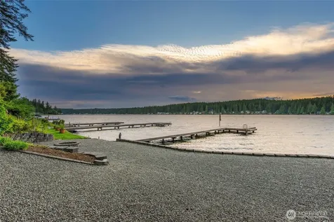 2351 E Mason Lake Drive E Grapeview WA 98546