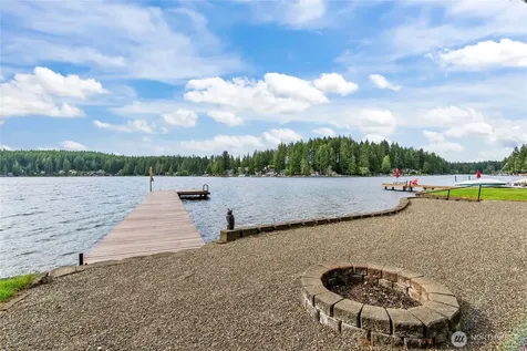 2351 E Mason Lake Drive E Grapeview WA 98546