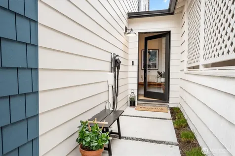12060 8th Avenue NW Seattle WA 98177