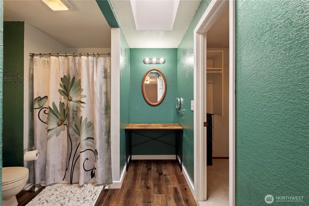 8906 10th Drive SE Everett WA 98208