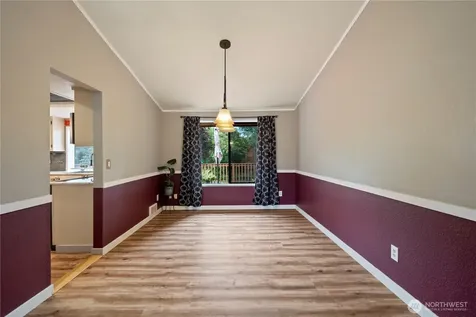 8906 10th Drive SE Everett WA 98208
