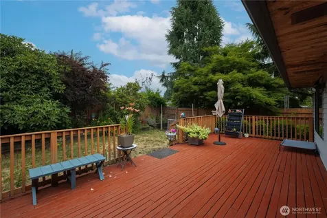 8906 10th Drive SE Everett WA 98208