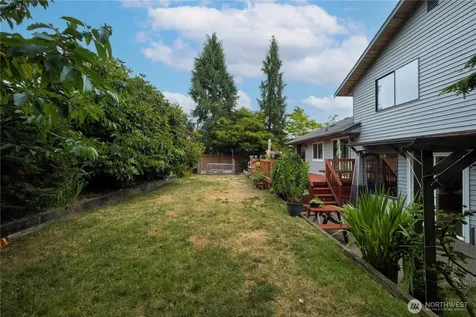 8906 10th Drive SE Everett WA 98208