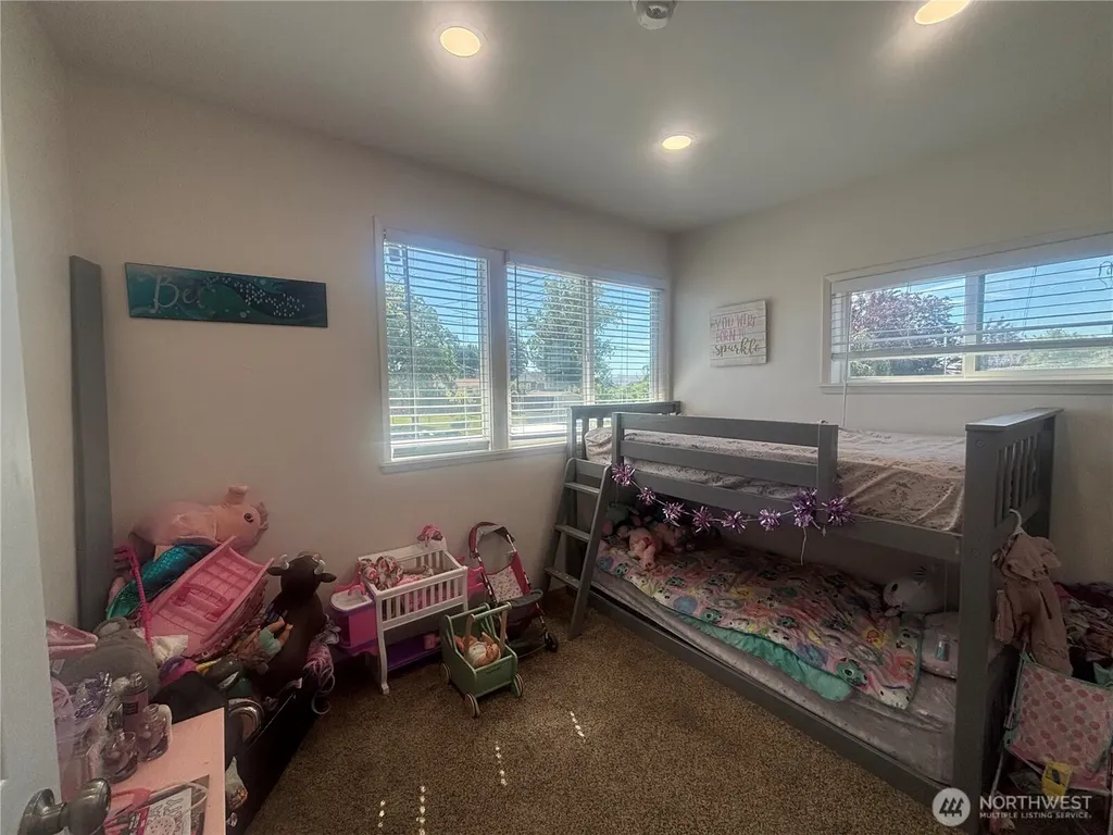 610 S 71st Avenue Yakima WA 98908