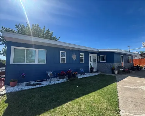 610 S 71st Avenue Yakima WA 98908