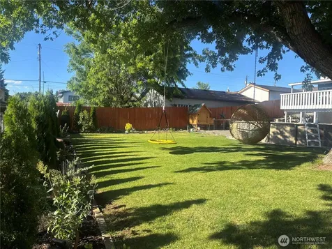 610 S 71st Avenue Yakima WA 98908