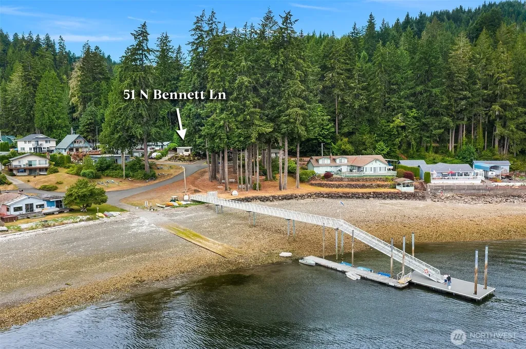 51 N Bennett Lane Lilliwaup WA 98555