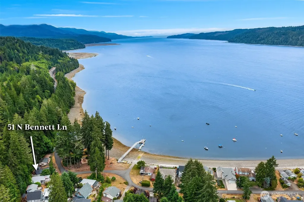 51 N Bennett Lane Lilliwaup WA 98555