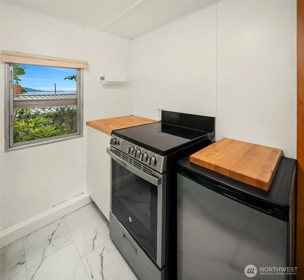 51 N Bennett Lane Lilliwaup WA 98555