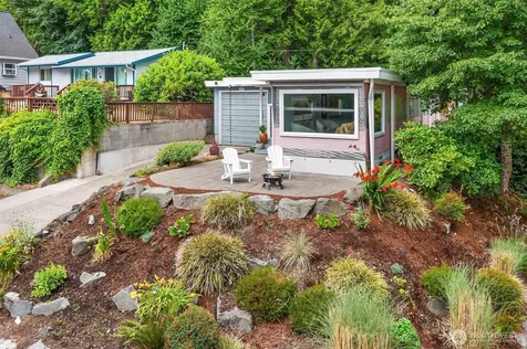 51 N Bennett Lane Lilliwaup WA 98555