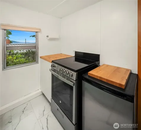 51 N Bennett Lane Lilliwaup WA 98555