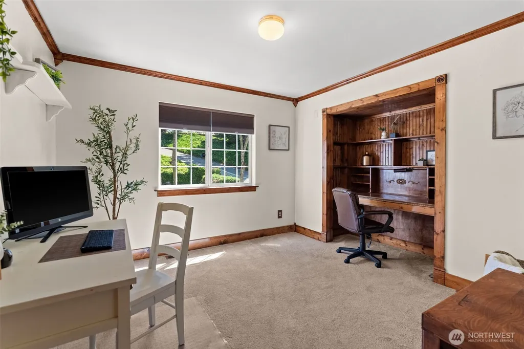 5807 60th St W University Place WA 98467