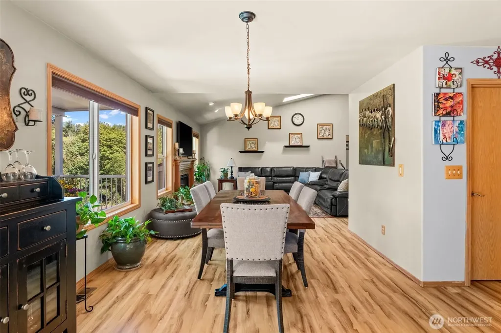 5807 60th St W University Place WA 98467