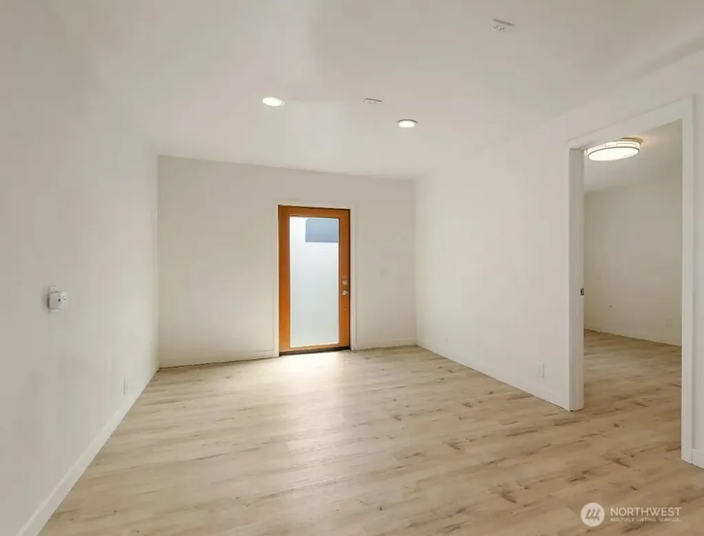 11509 8 Avenue NE Seattle WA 98125