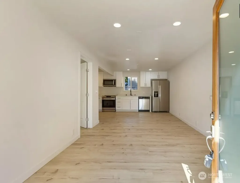 11509 8 Avenue NE Seattle WA 98125