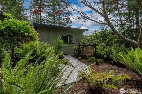 4284 Panther Lake Road W Bremerton WA 98312