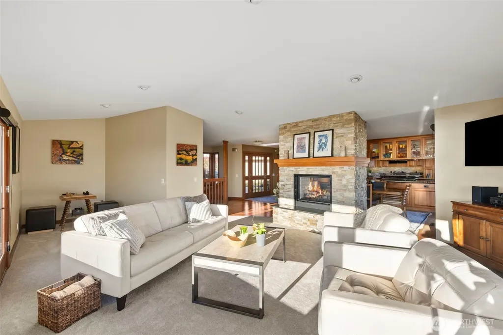 13705 68th Avenue W Edmonds WA 98026