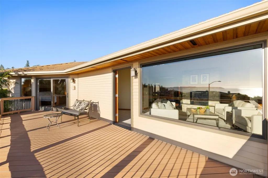 13705 68th Avenue W Edmonds WA 98026