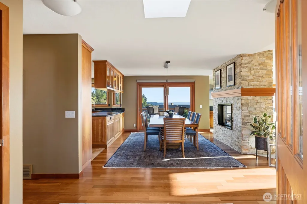 13705 68th Avenue W Edmonds WA 98026