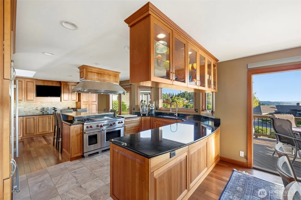 13705 68th Avenue W Edmonds WA 98026