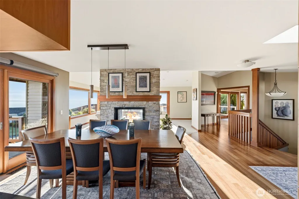 13705 68th Avenue W Edmonds WA 98026