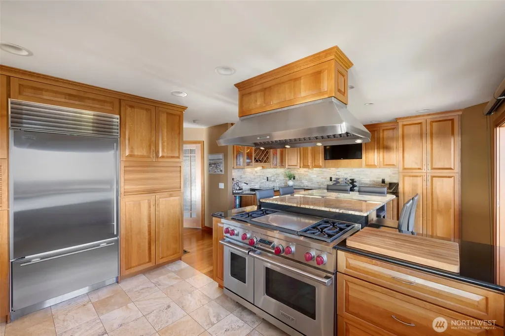 13705 68th Avenue W Edmonds WA 98026