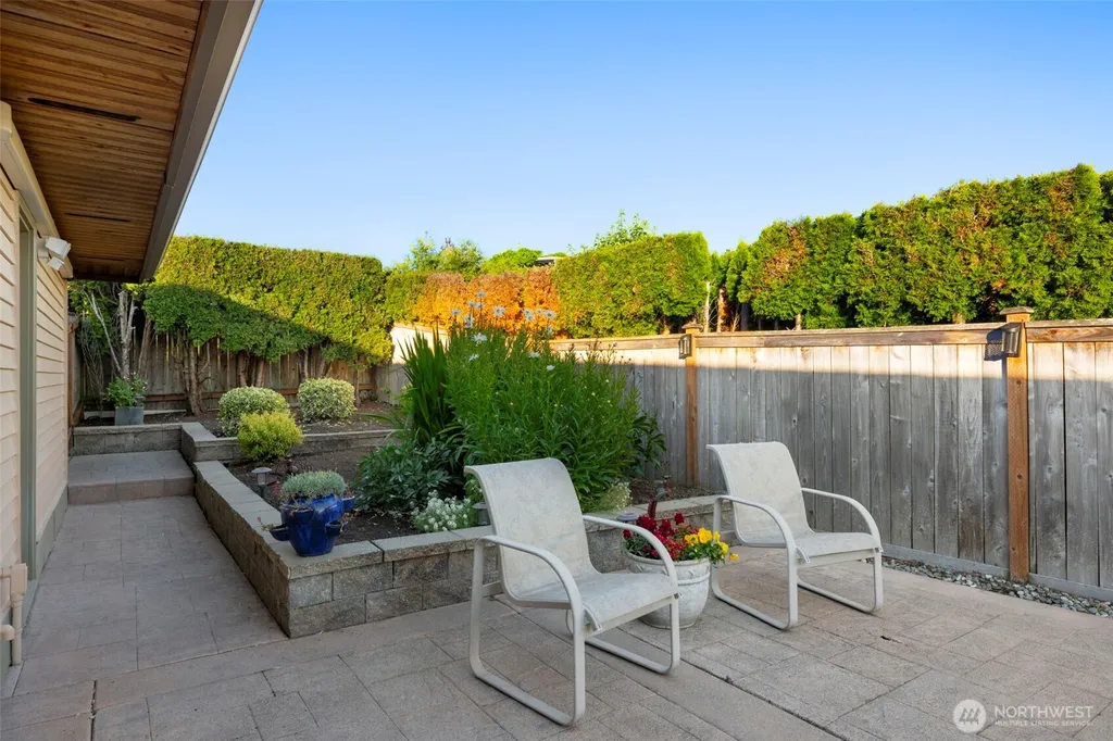13705 68th Avenue W Edmonds WA 98026