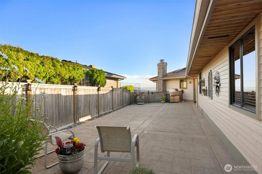 13705 68th Avenue W Edmonds WA 98026