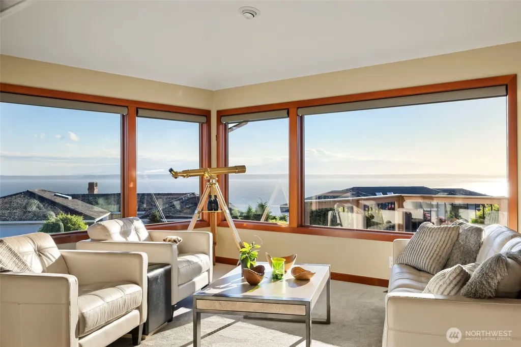 13705 68th Avenue W Edmonds WA 98026