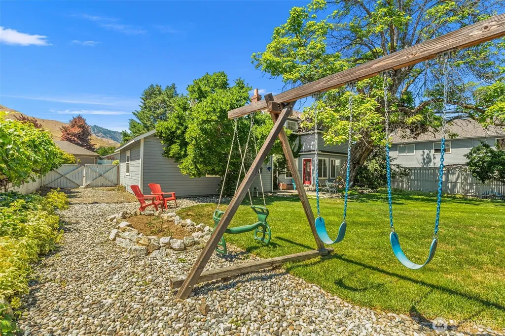 3 Summercreek Place Wenatchee WA 98801