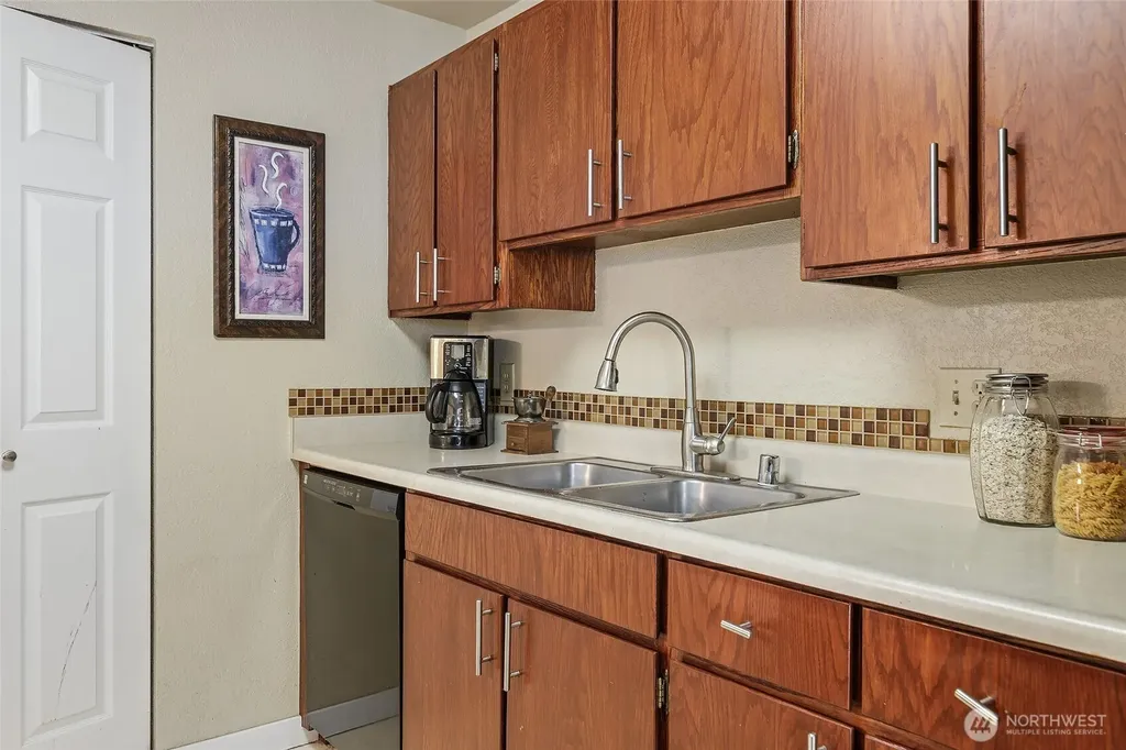 9494 Redmond Woodinville Road NE Redmond WA 98052