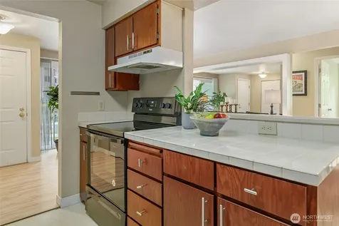 9494 Redmond Woodinville Road NE Redmond WA 98052